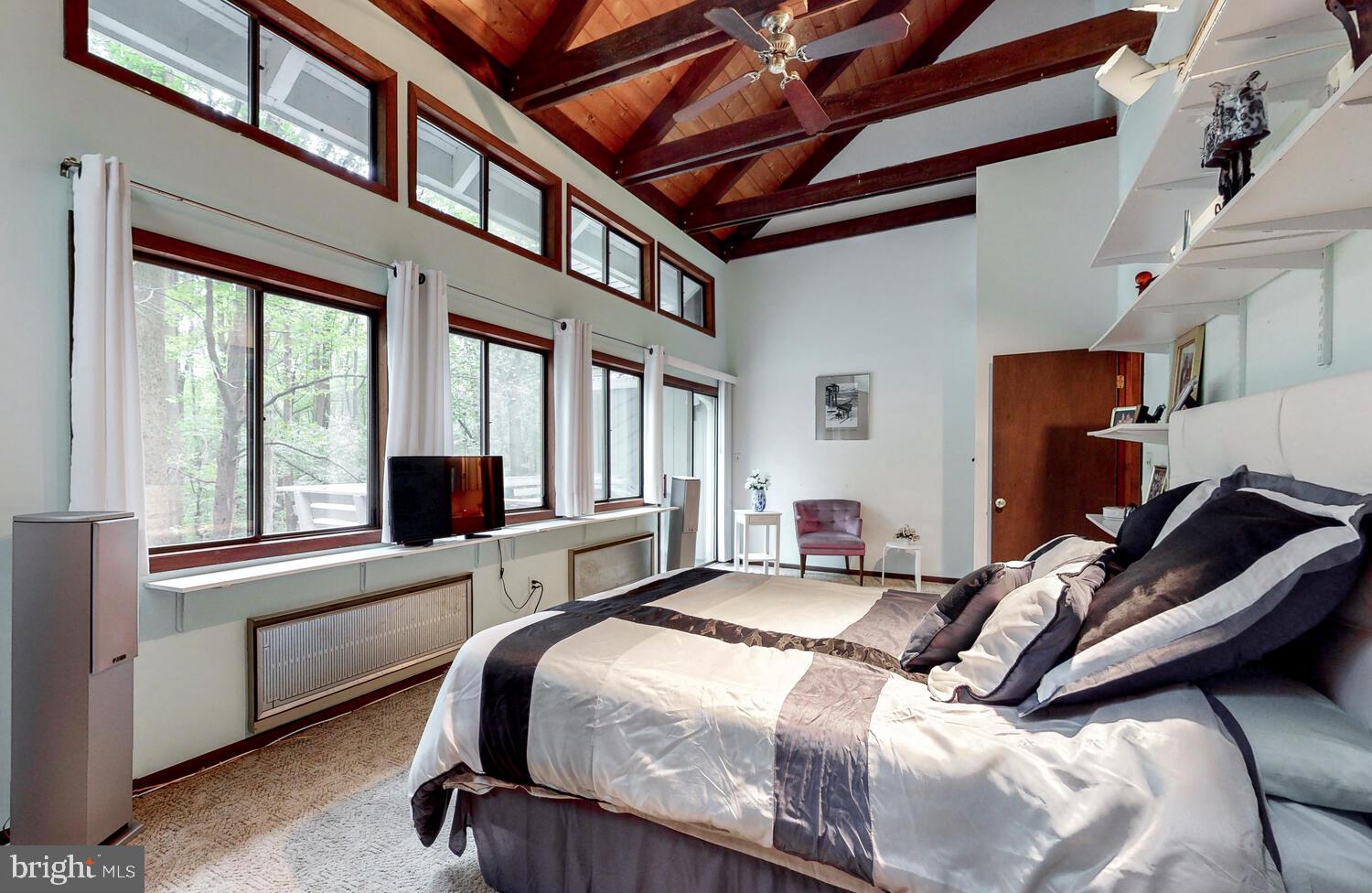 EAGLES NEST - Residential