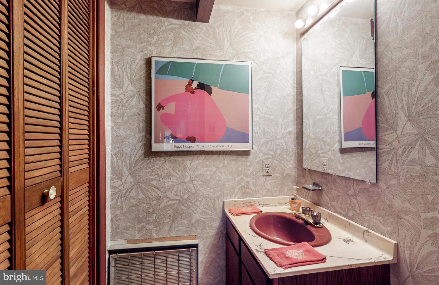 EAGLES NEST - Residential