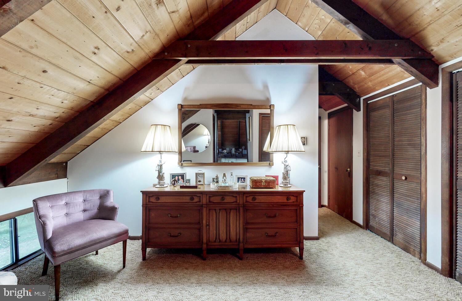 EAGLES NEST - Residential