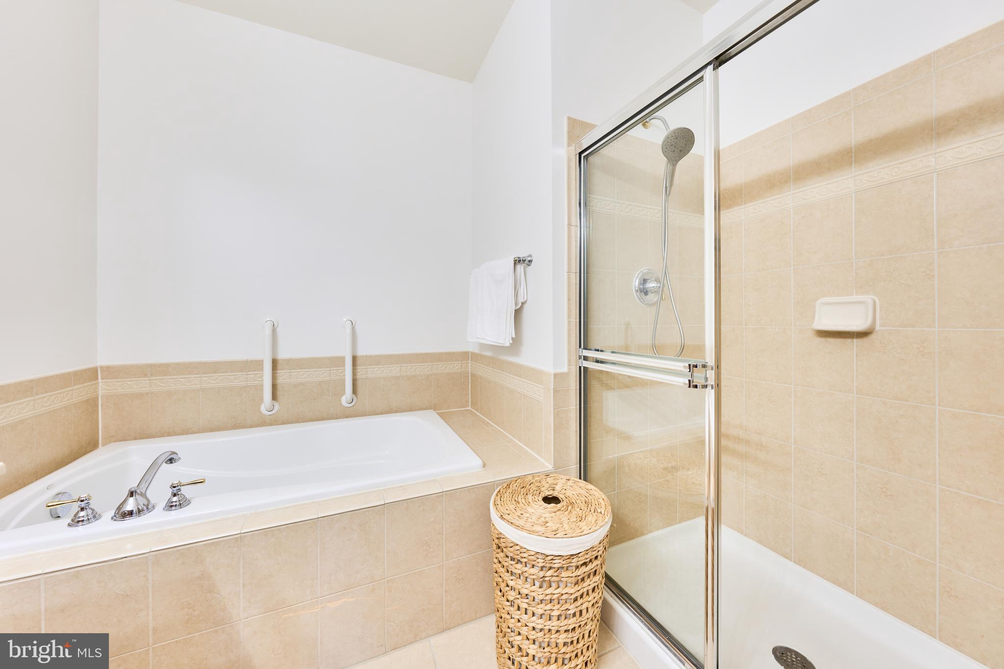 K HOVNANIAN FOUR SEASONS - Residential