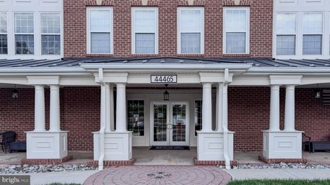 Property photo of 44465 chamberlain terrace 103, ashburn, VA 20147