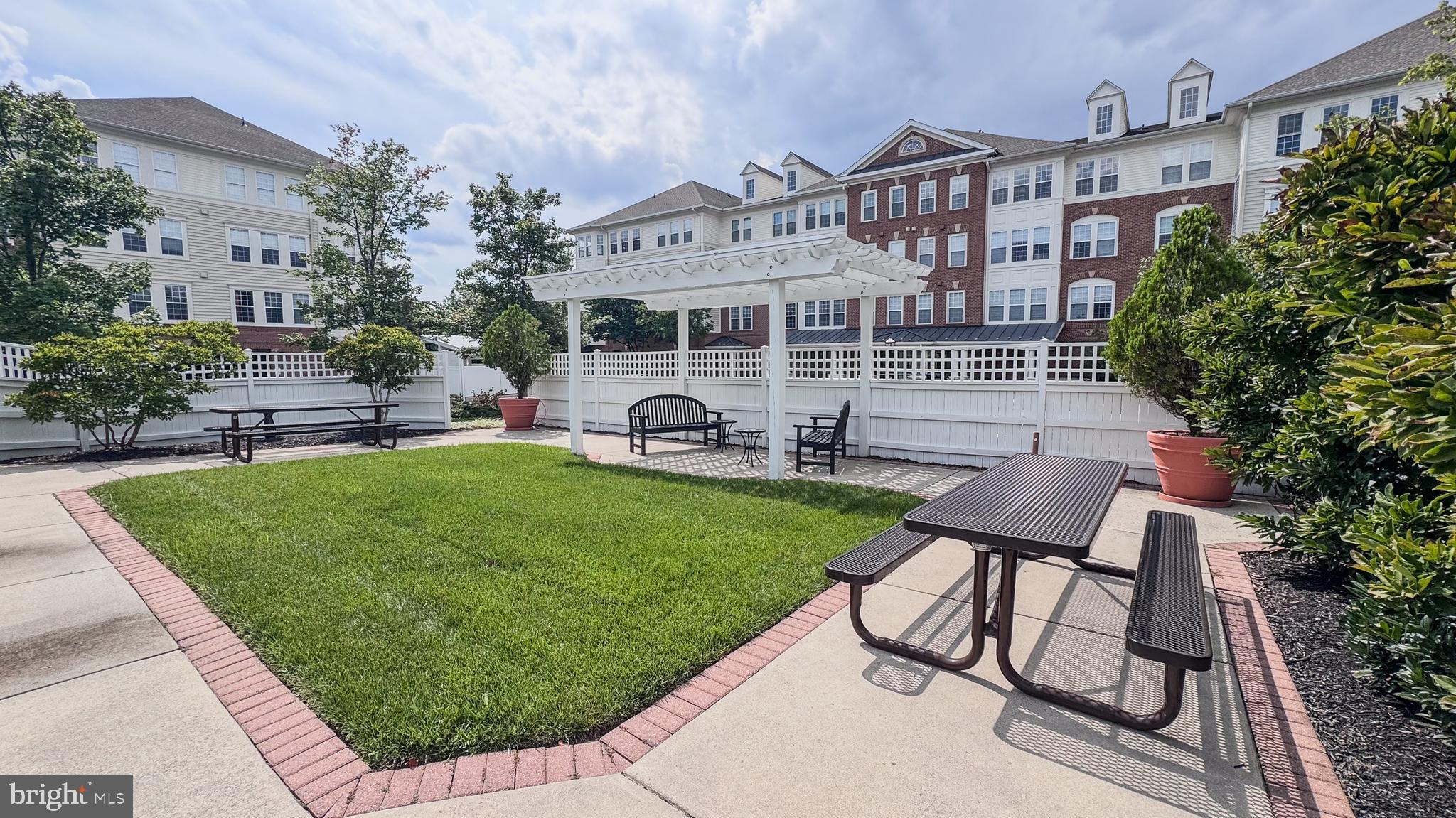 K HOVNANIAN FOUR SEASONS - Residential