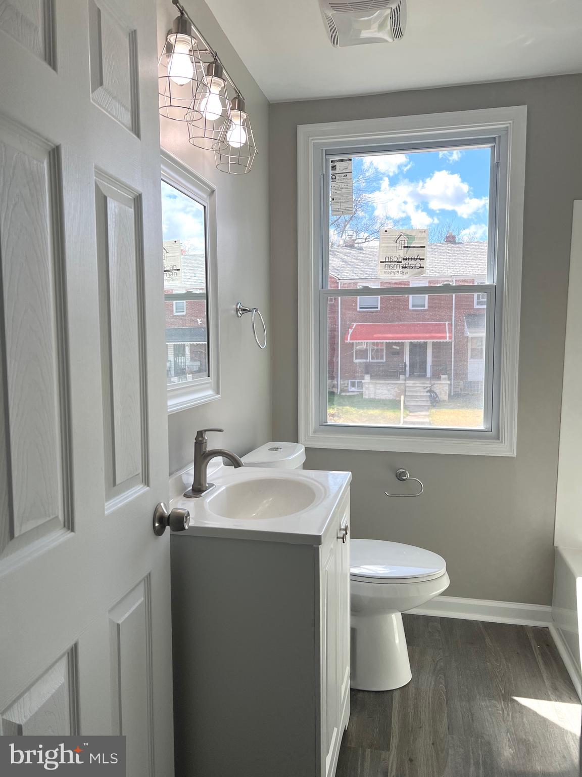 EDNOR GARDENS - LAKESIDE - Residential