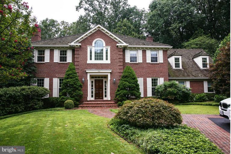POTOMAC OVERLOOK - Residential