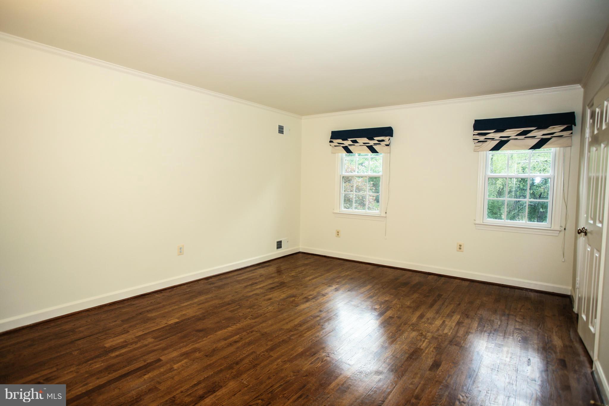 POTOMAC OVERLOOK - Residential