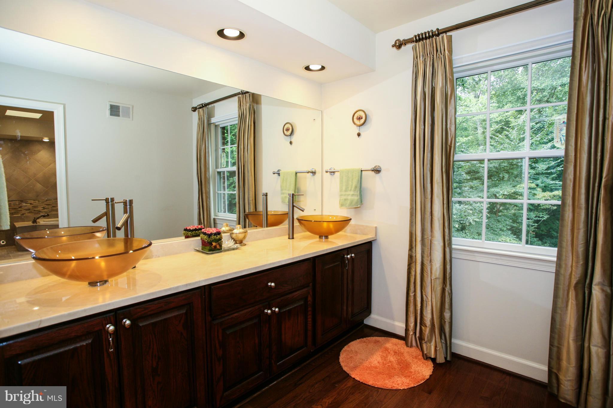 POTOMAC OVERLOOK - Residential