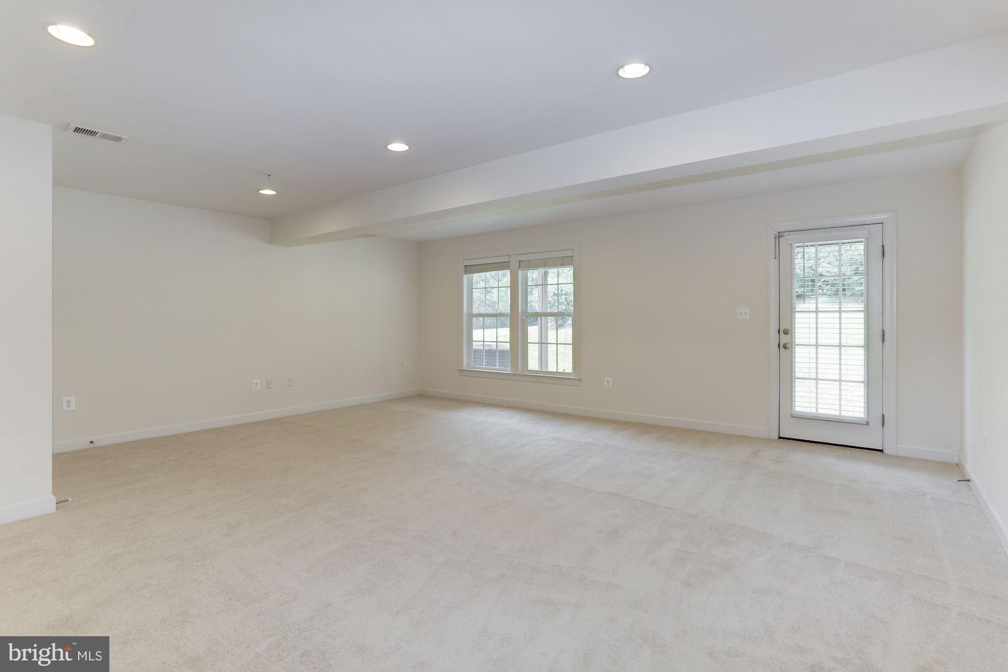 VILLAGES OF DORCHESTER - Residential