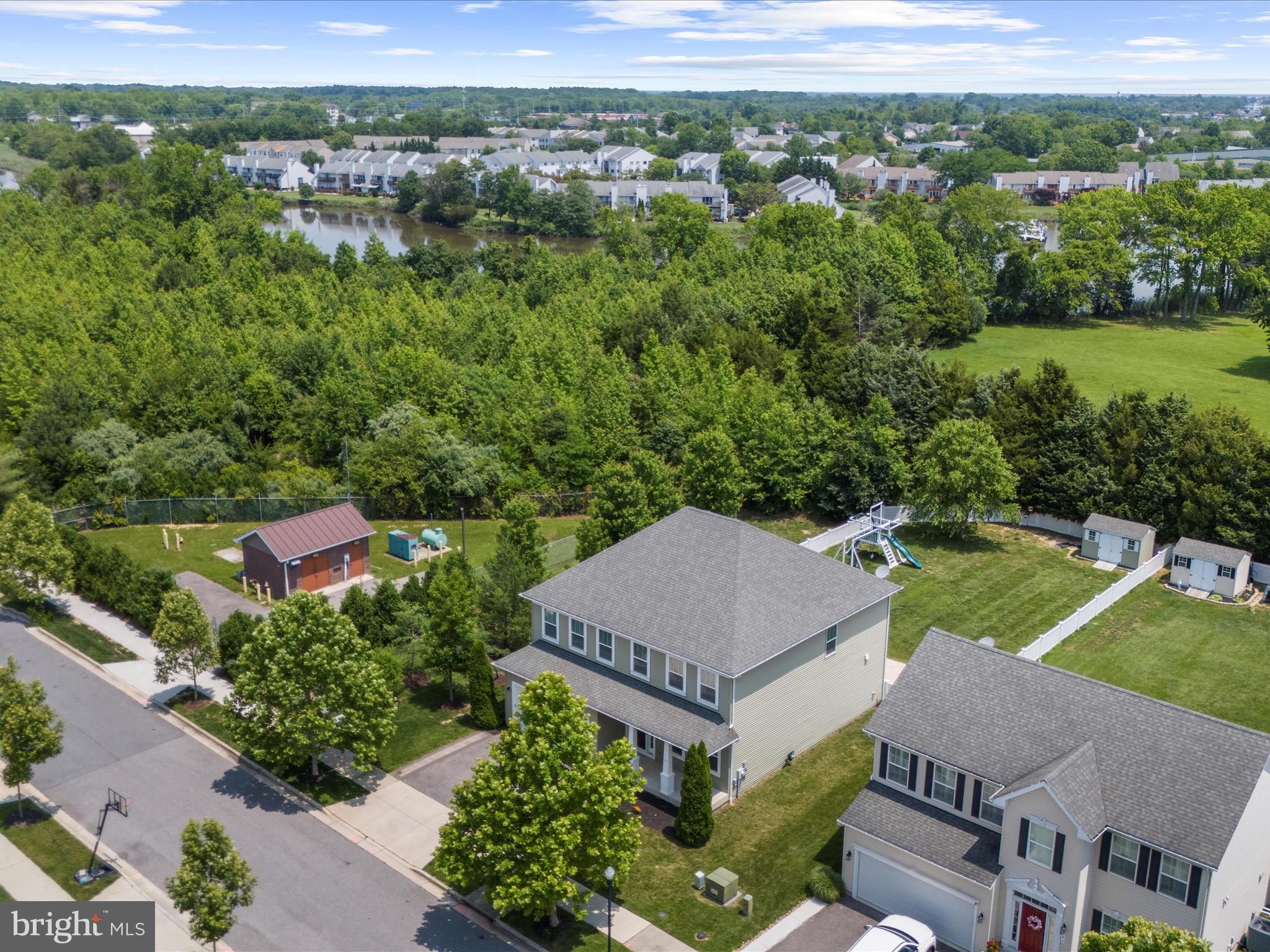 ELLENDALE - Residential