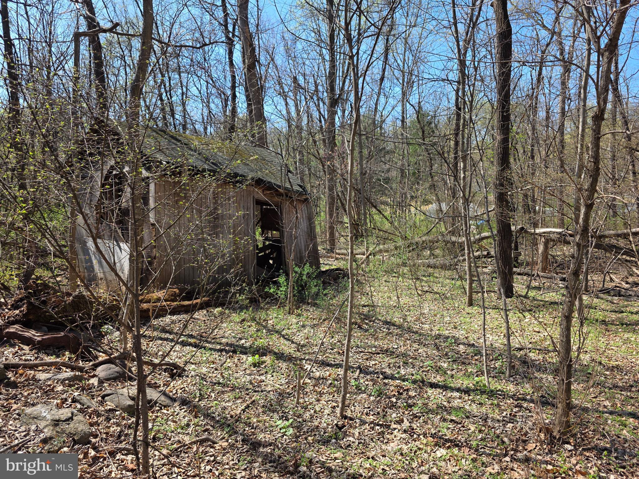 POTOMAC HILLS - Land