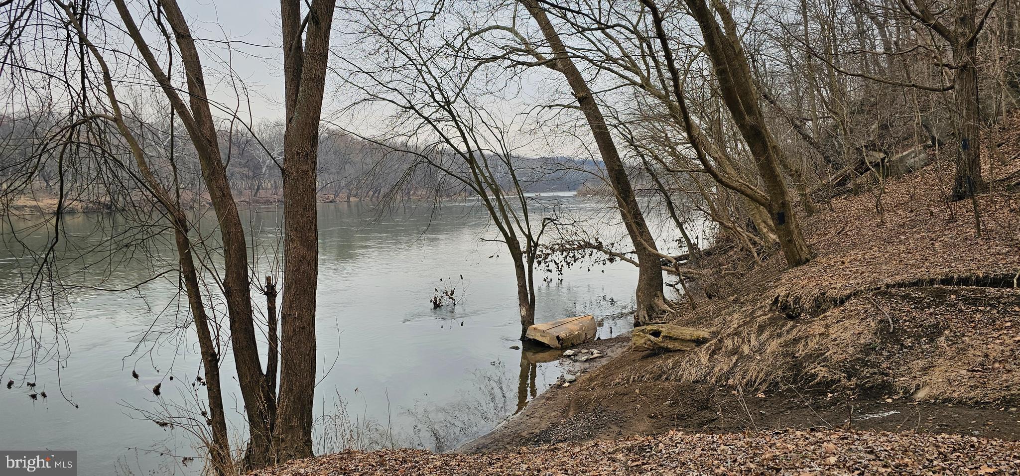 POTOMAC HILLS - Land