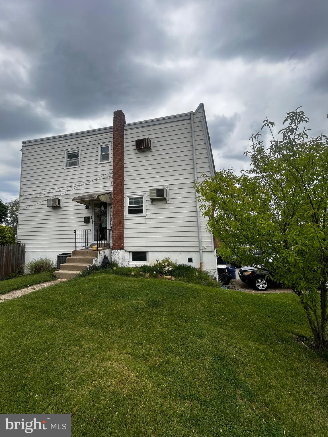 PHILADELPHIA (NORTHEAST) - Residential