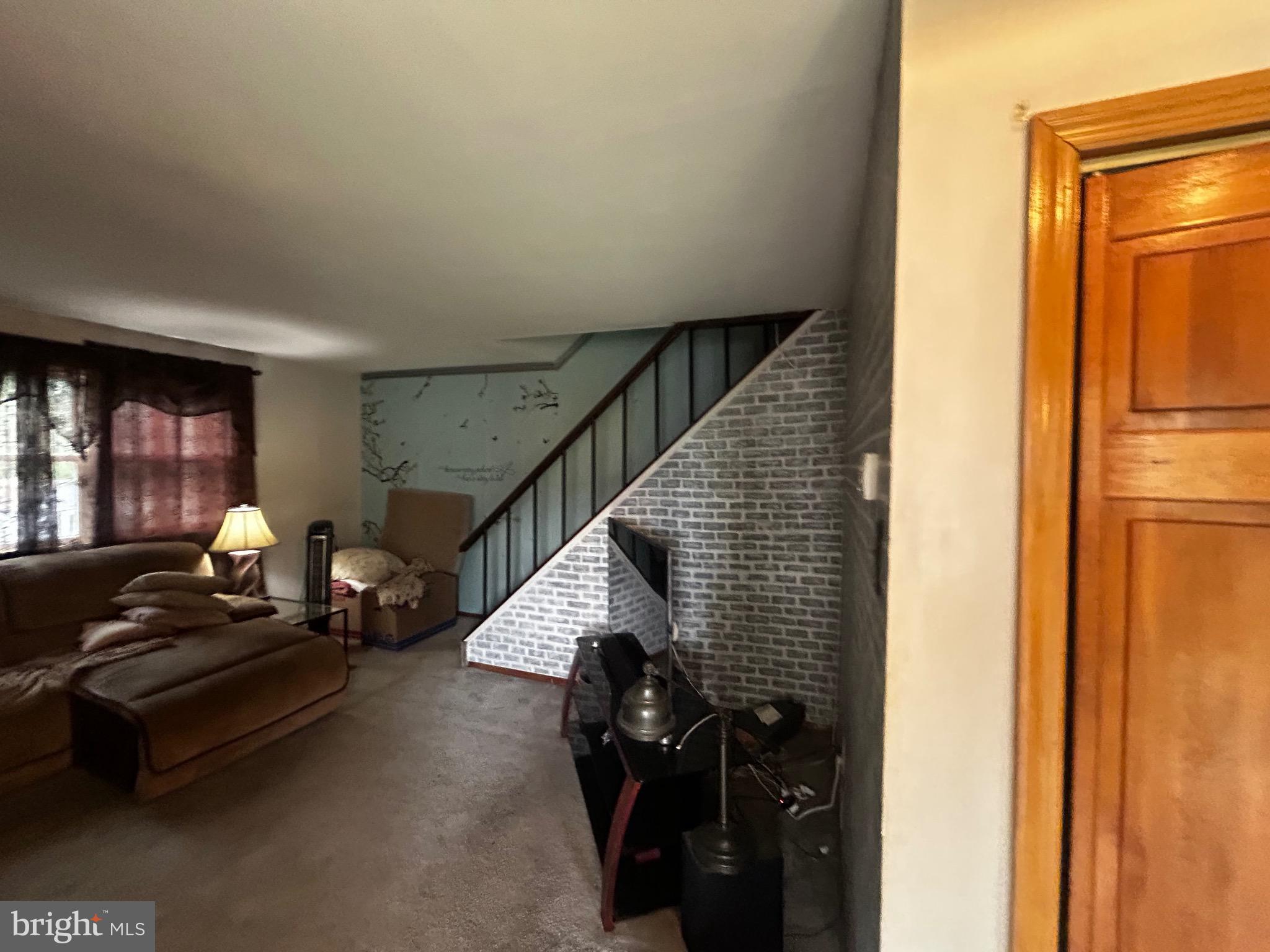 PHILADELPHIA (NORTHEAST) - Residential