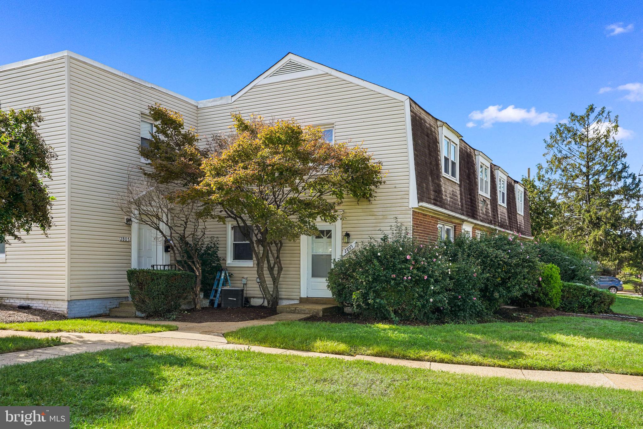 2805 IVERSON STREET 121