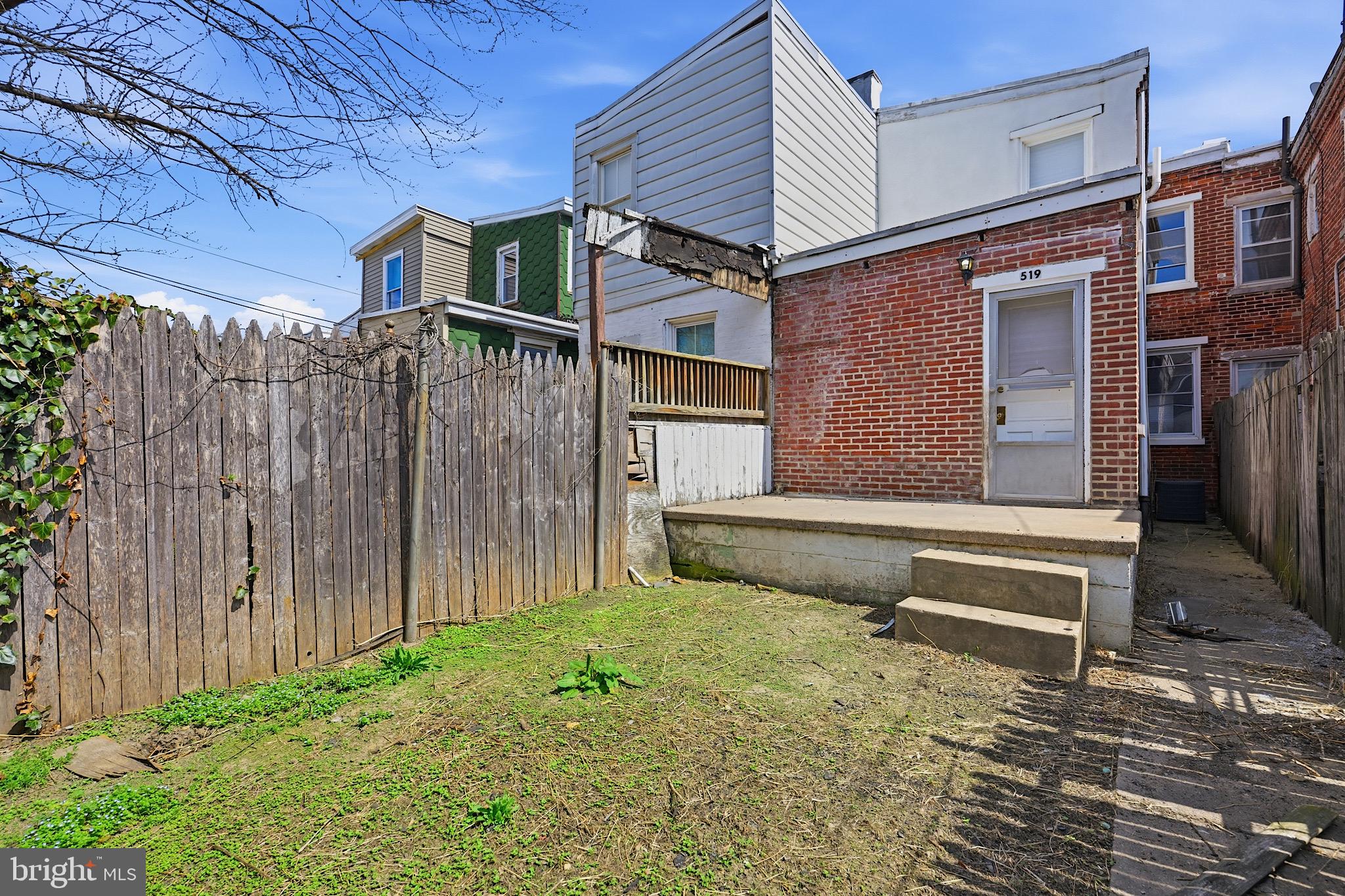 HEDGEVILLE - Residential