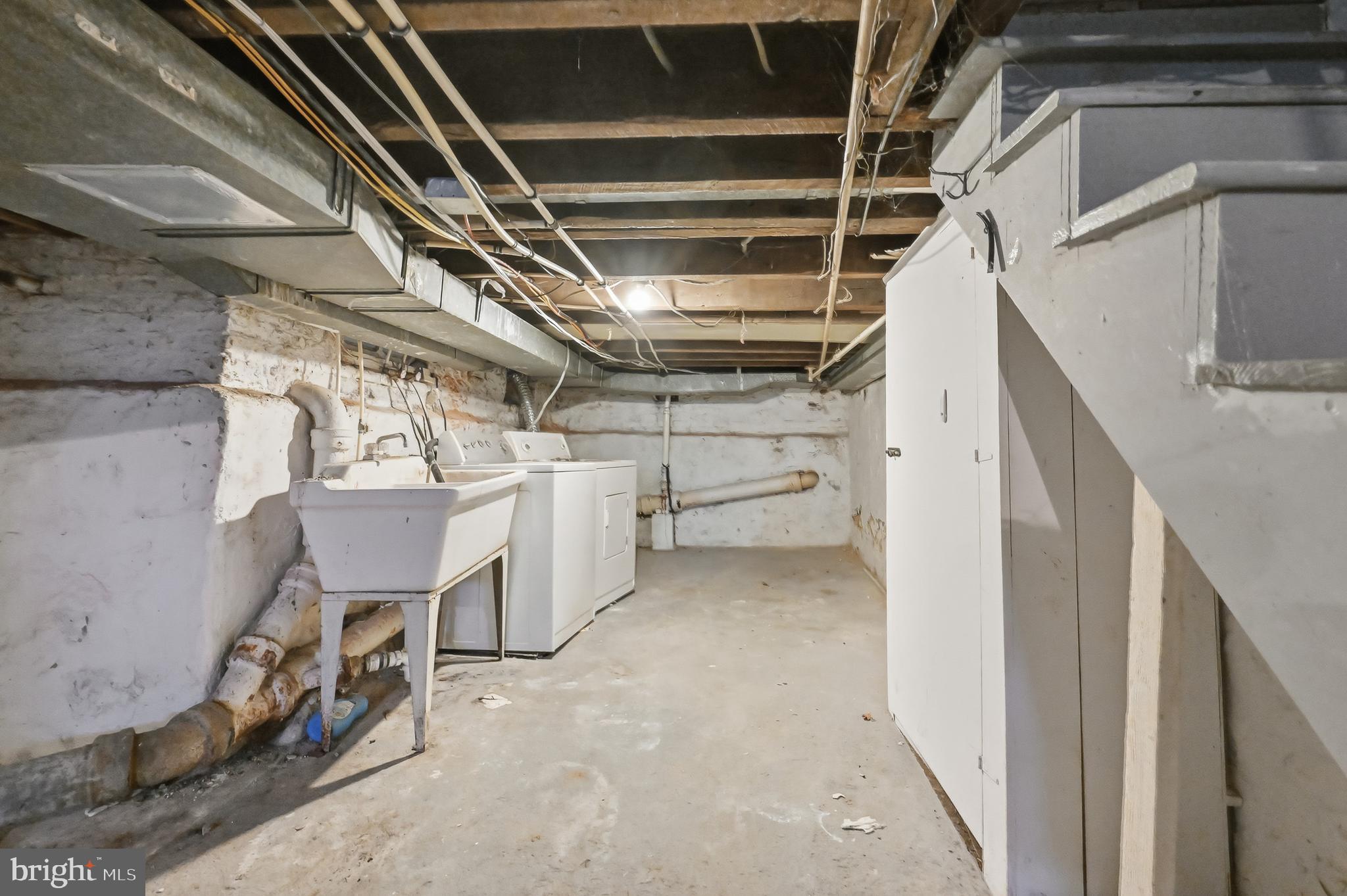 HEDGEVILLE - Residential