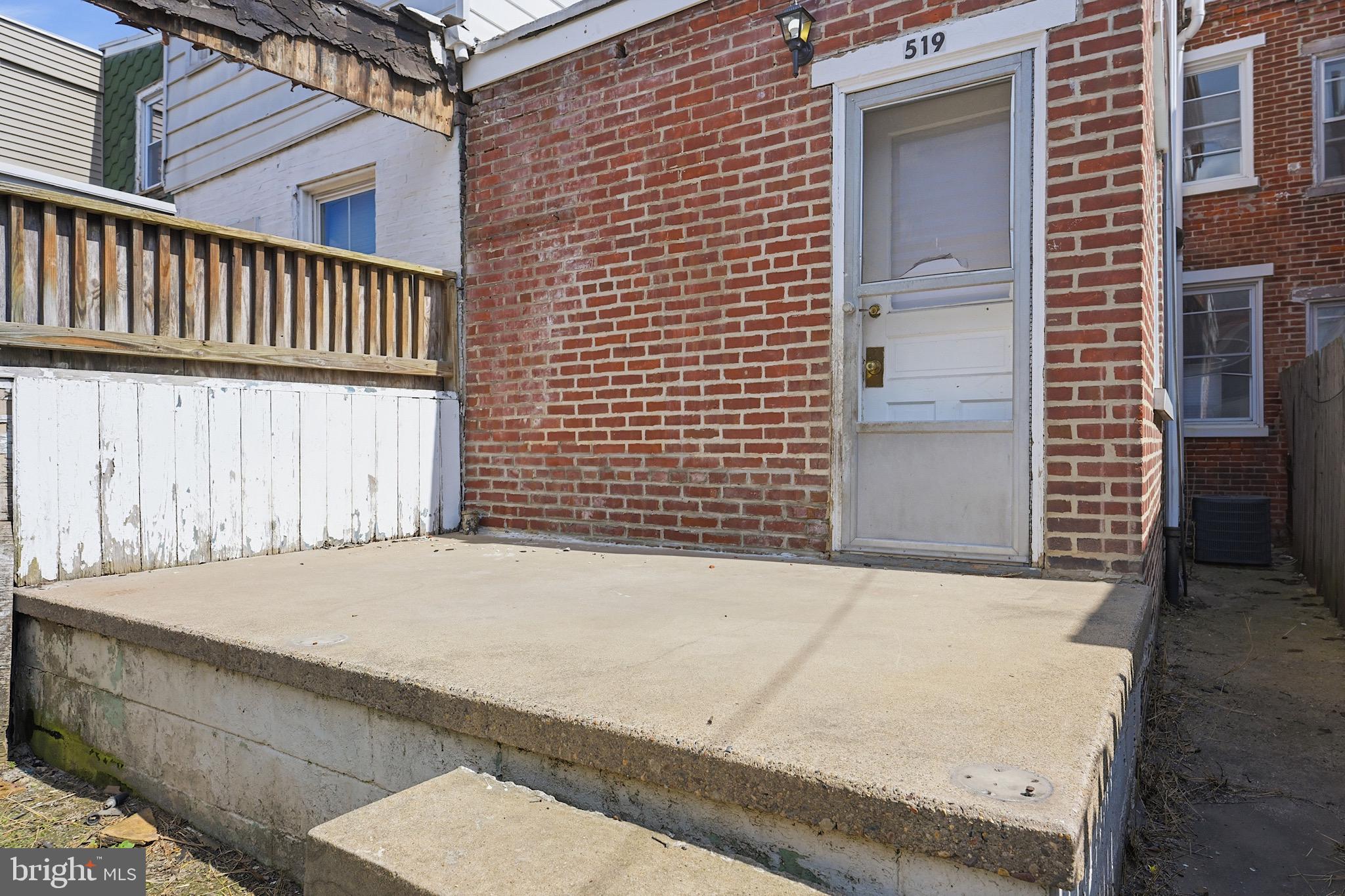 HEDGEVILLE - Residential