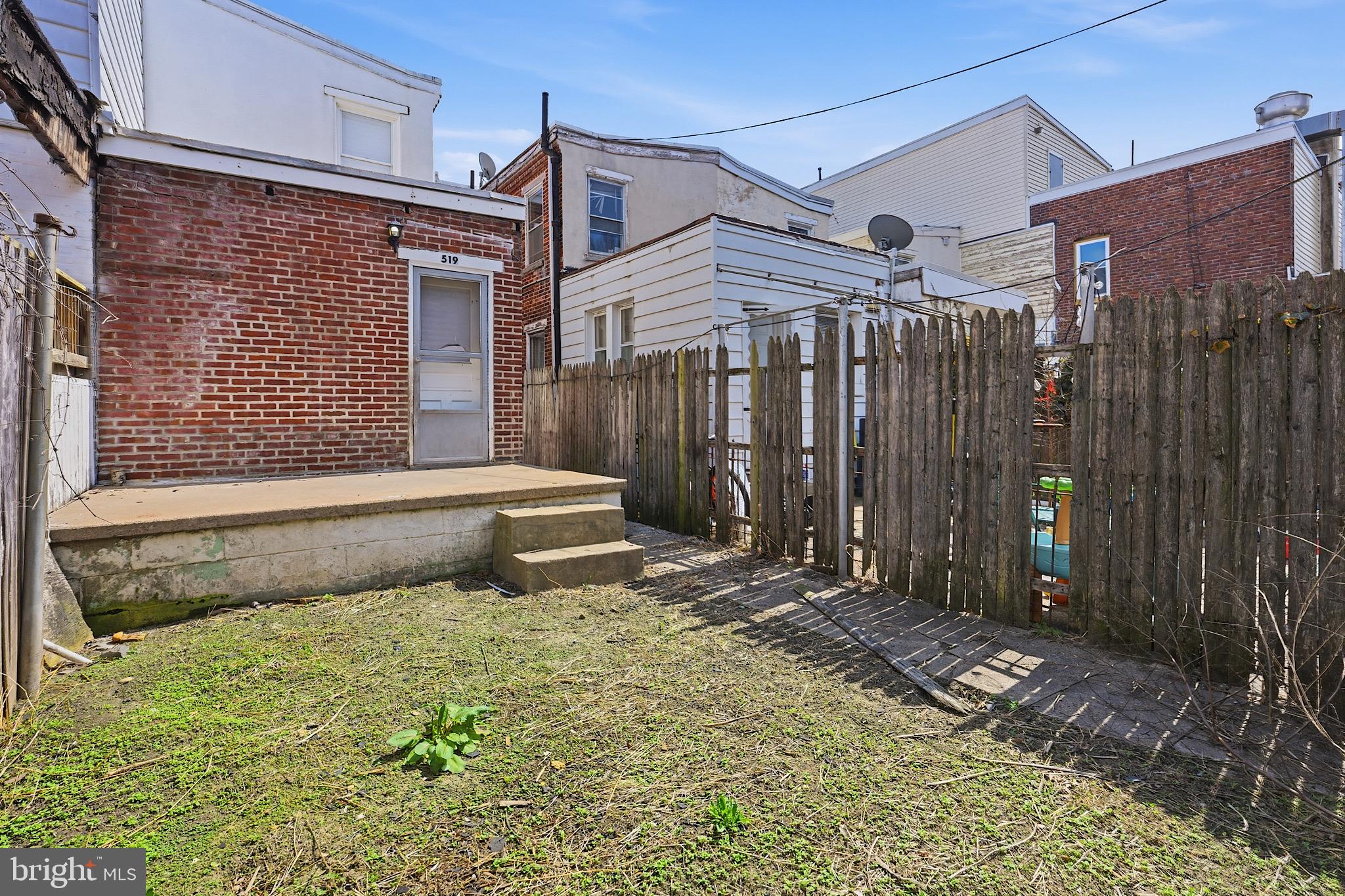 HEDGEVILLE - Residential