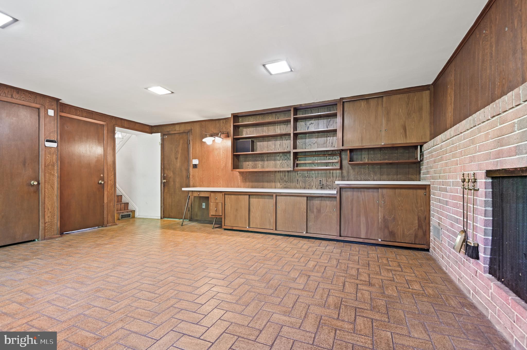 DUMBARTON HEIGHTS - Residential