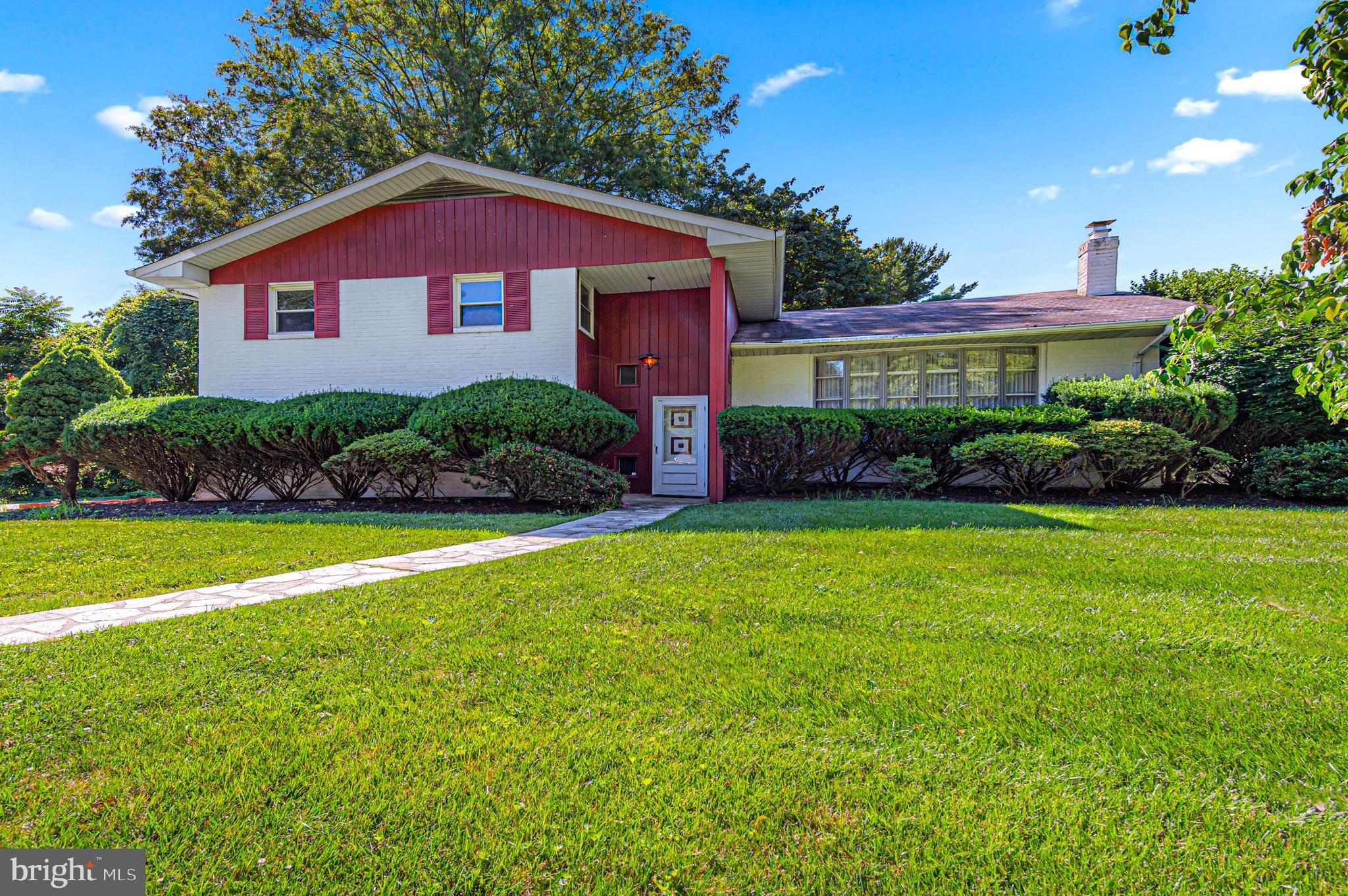 DUMBARTON HEIGHTS - Residential