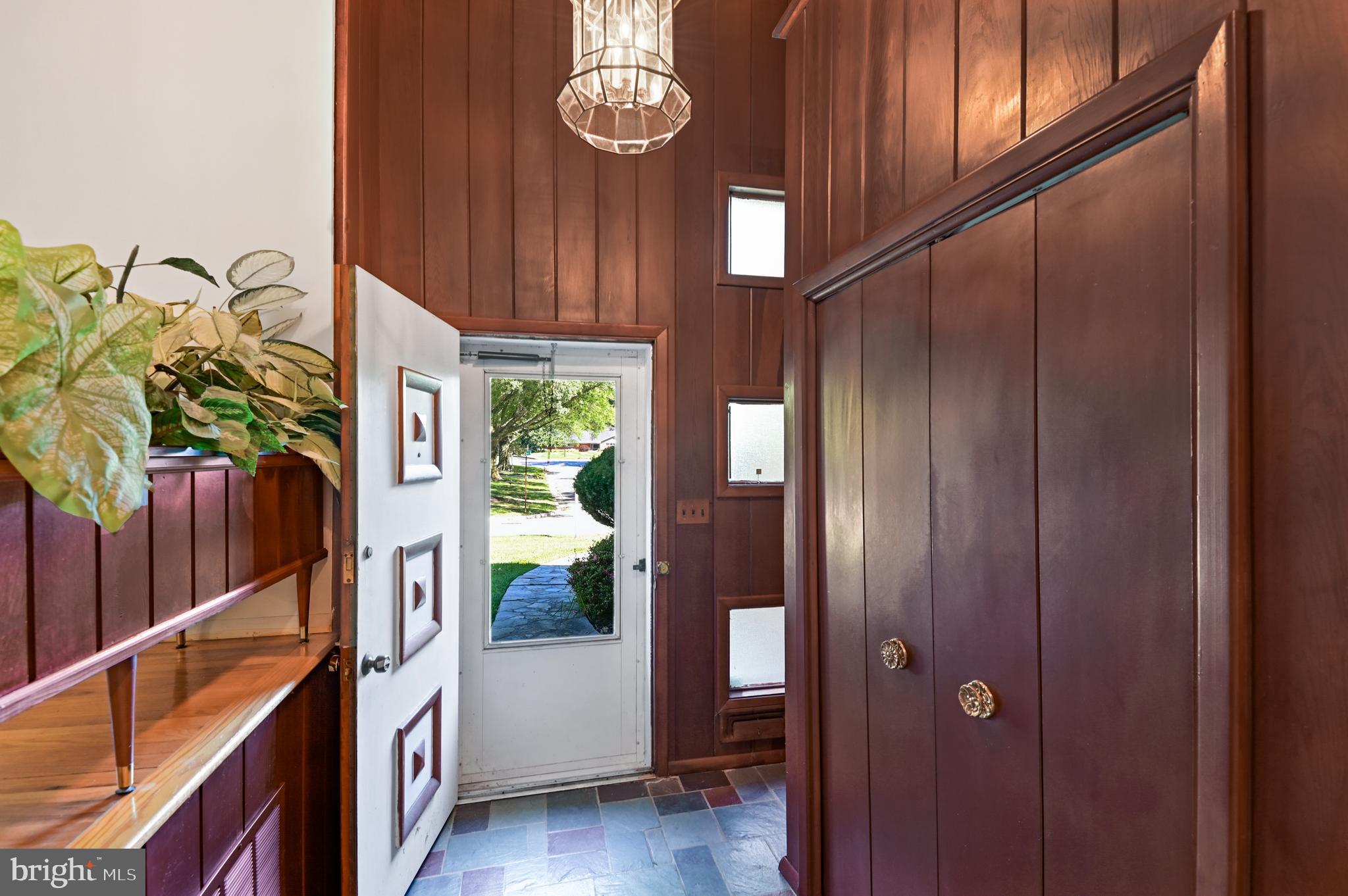 DUMBARTON HEIGHTS - Residential