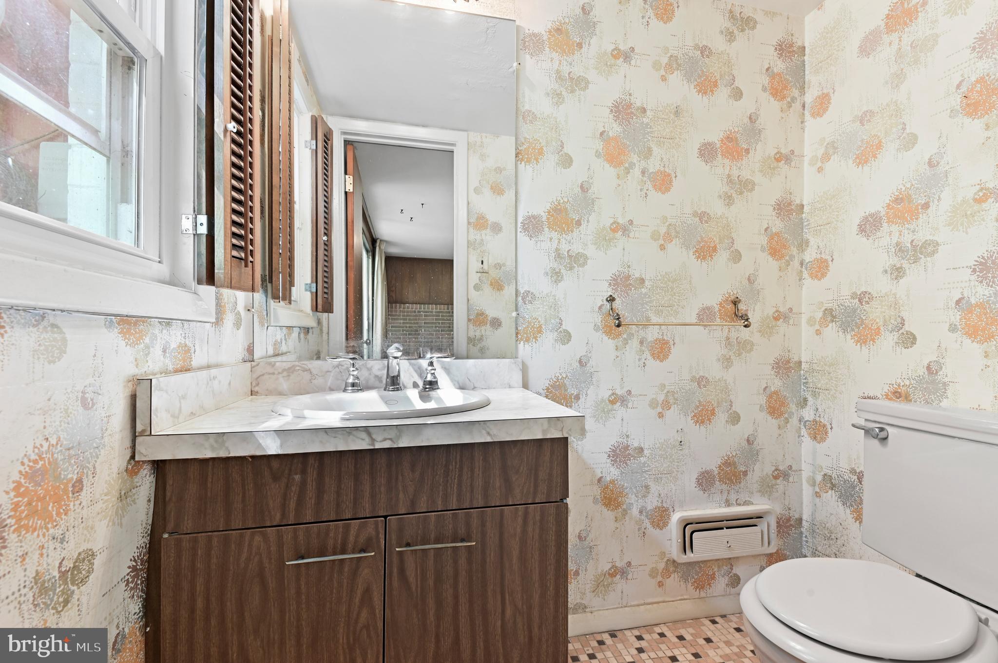 DUMBARTON HEIGHTS - Residential