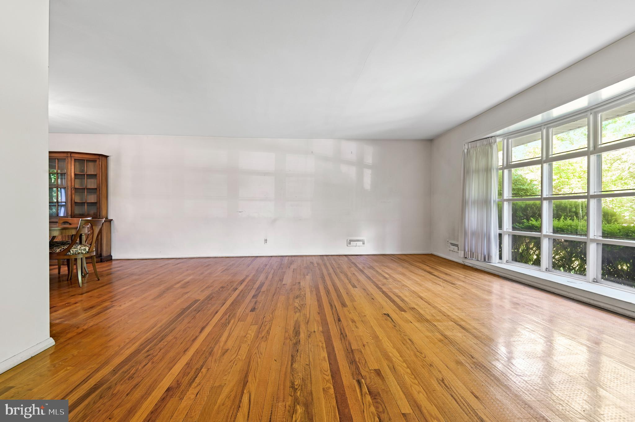 DUMBARTON HEIGHTS - Residential