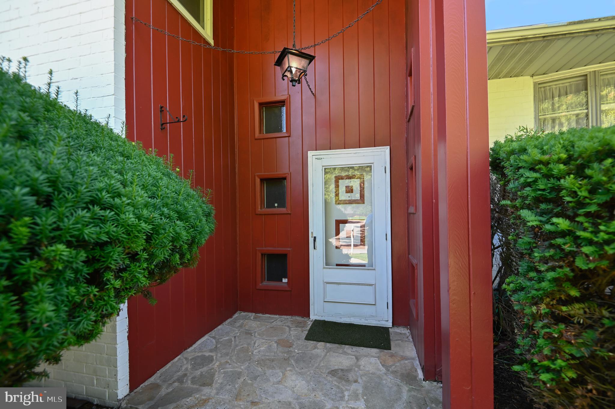 DUMBARTON HEIGHTS - Residential