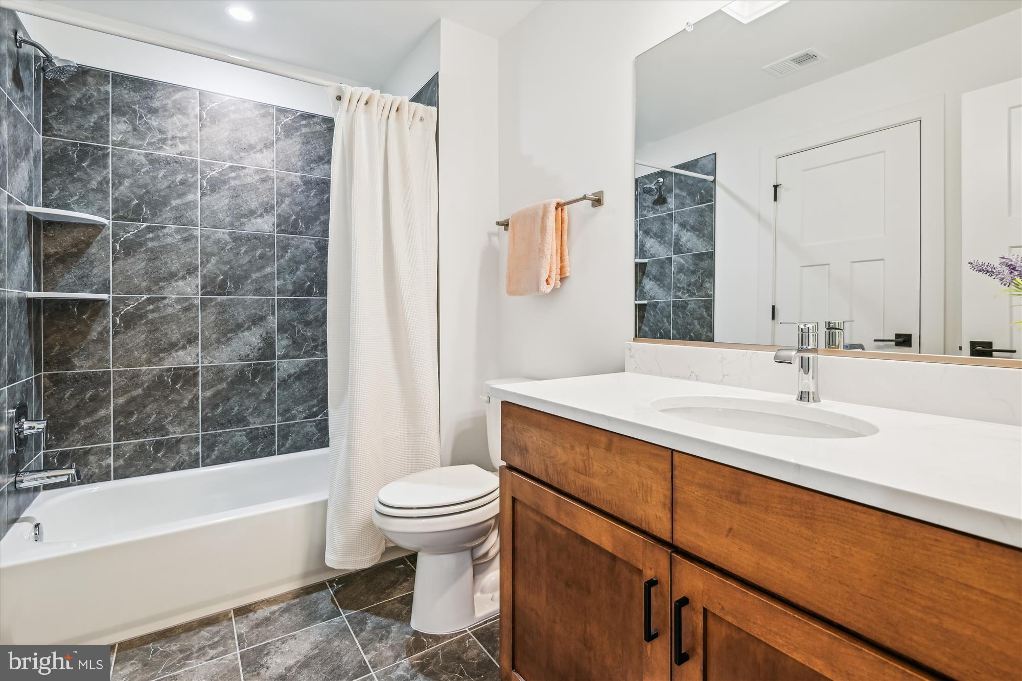 HOMEWOOD - Residential