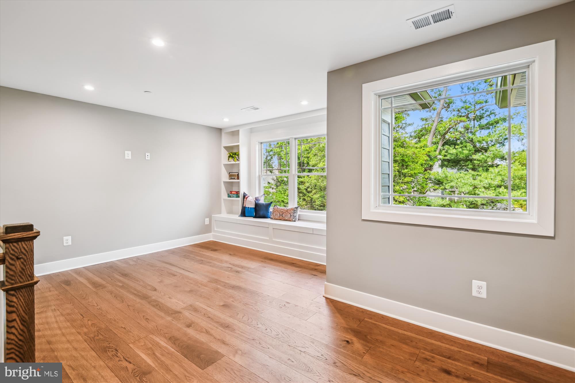 HOMEWOOD - Residential