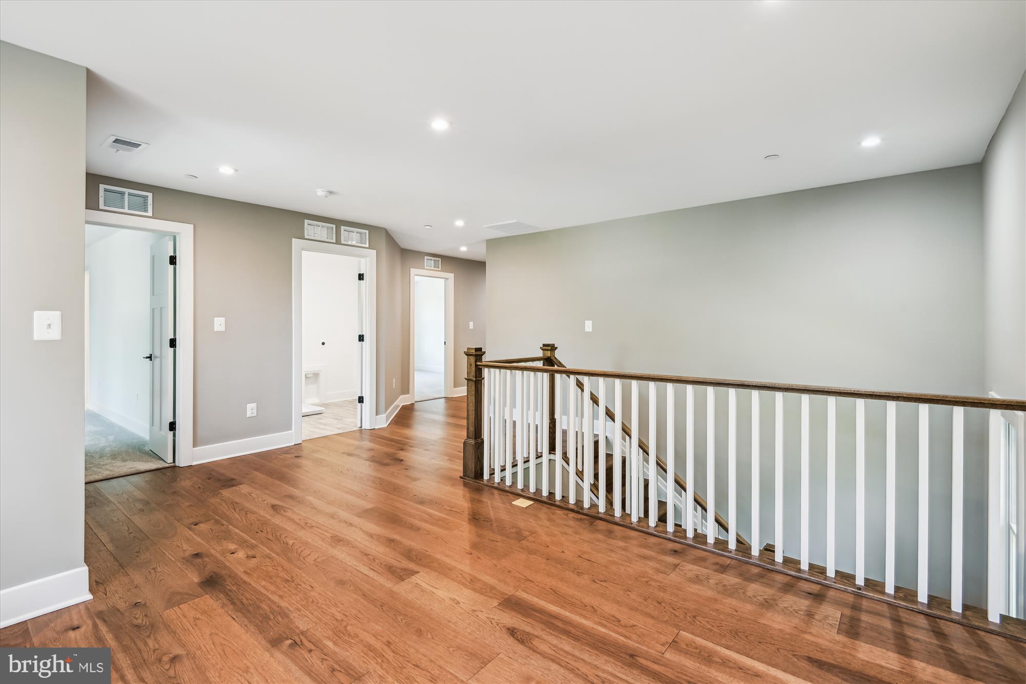HOMEWOOD - Residential