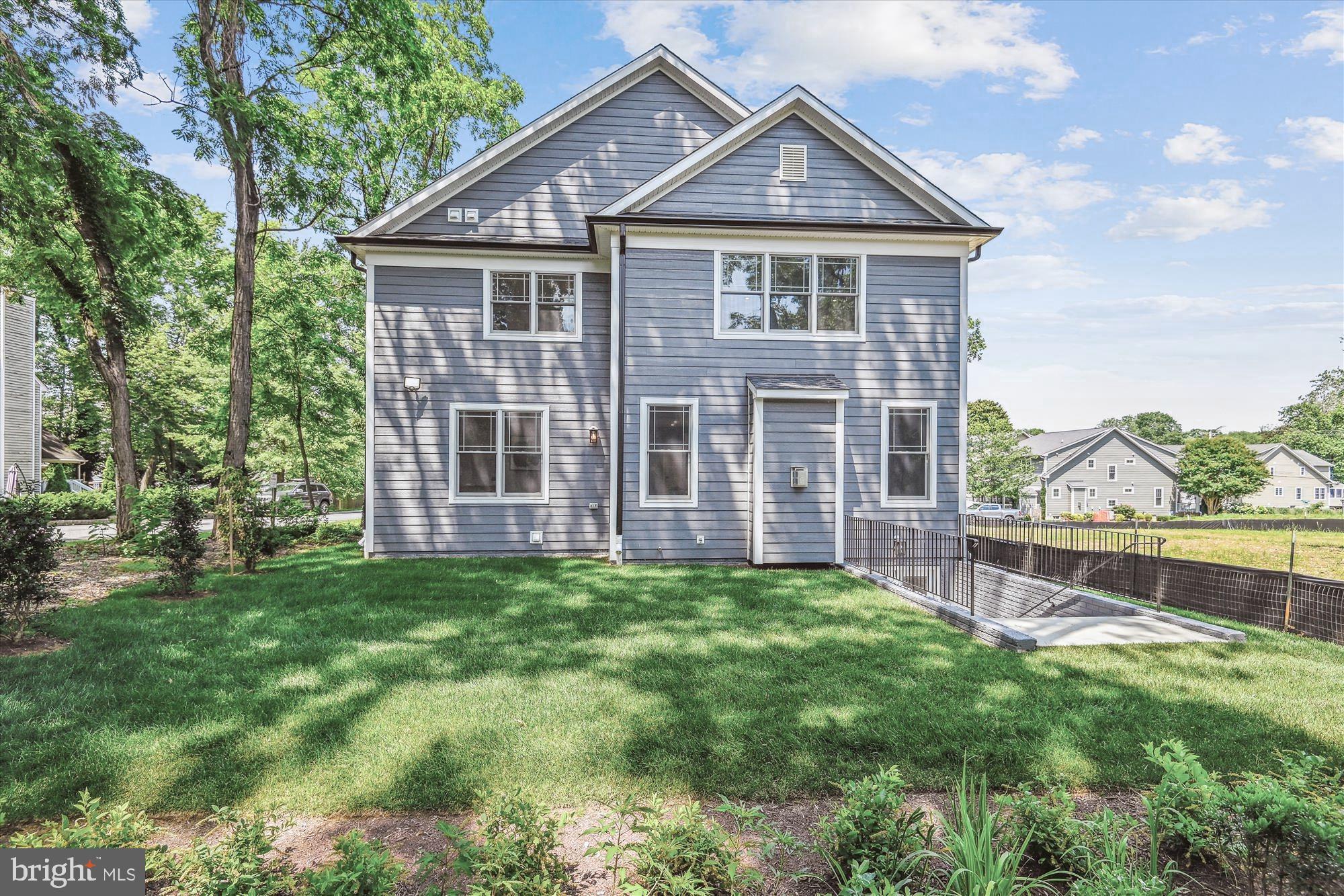 HOMEWOOD - Residential