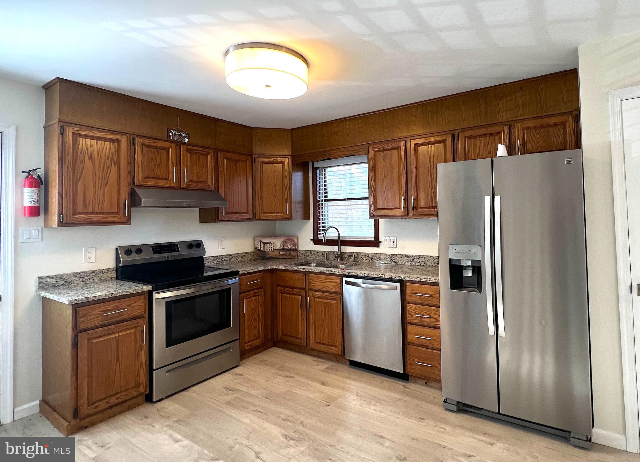 LEMONT - Residential