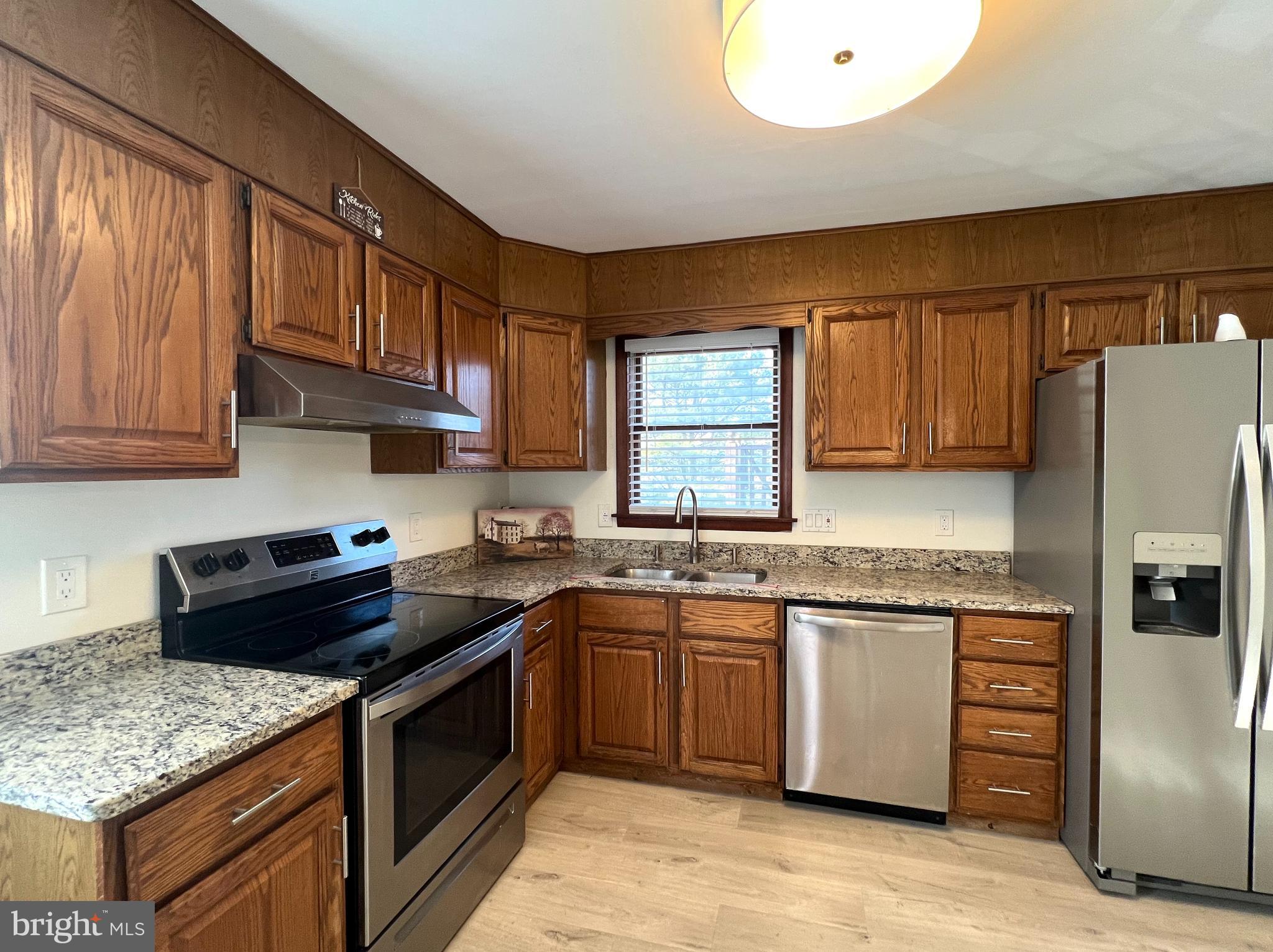 LEMONT - Residential