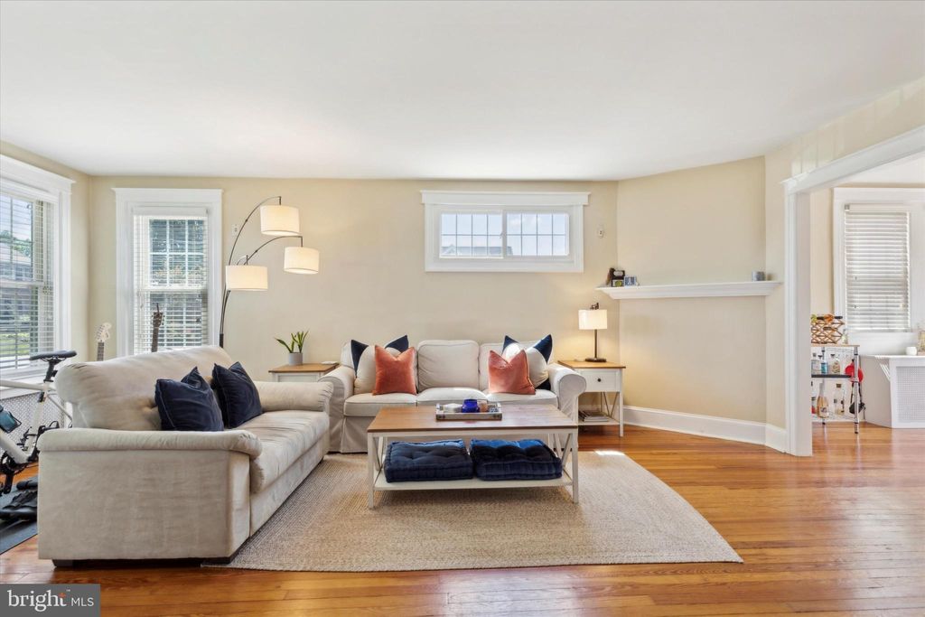 Photo of 149 E 11th Avenue, CONSHOHOCKEN, PA 19428 (MLS # PAMC2167650)