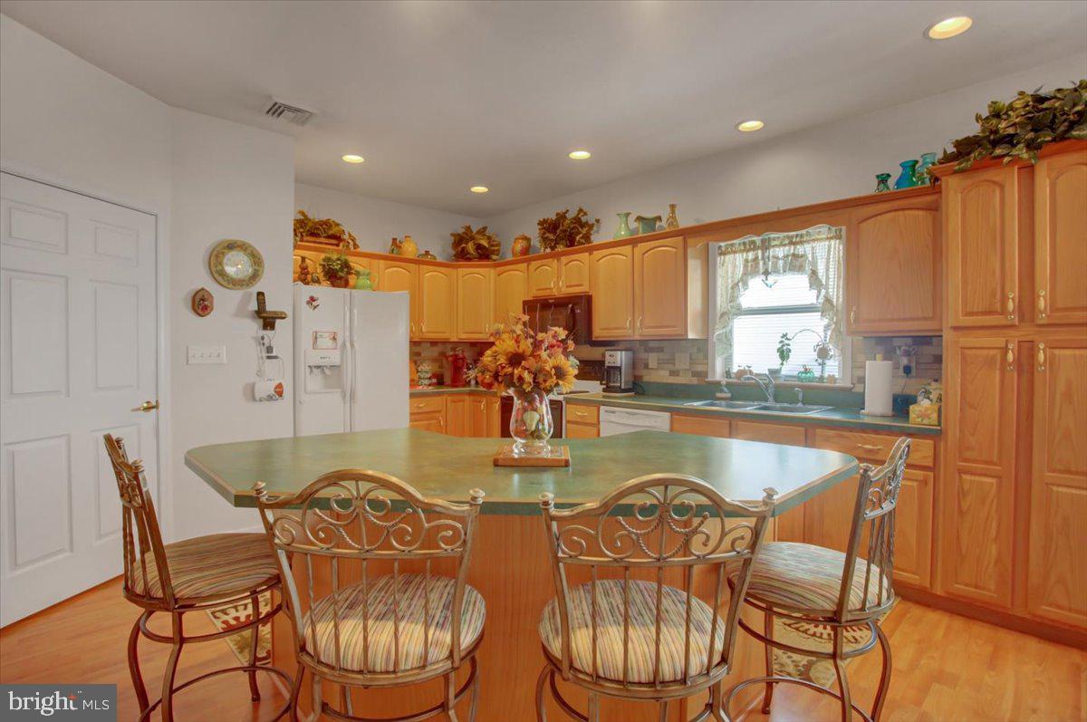 COUNTRYSIDE VILLAGE - Residential