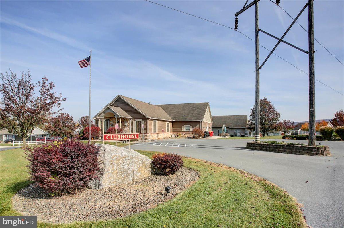 COUNTRYSIDE VILLAGE - Residential