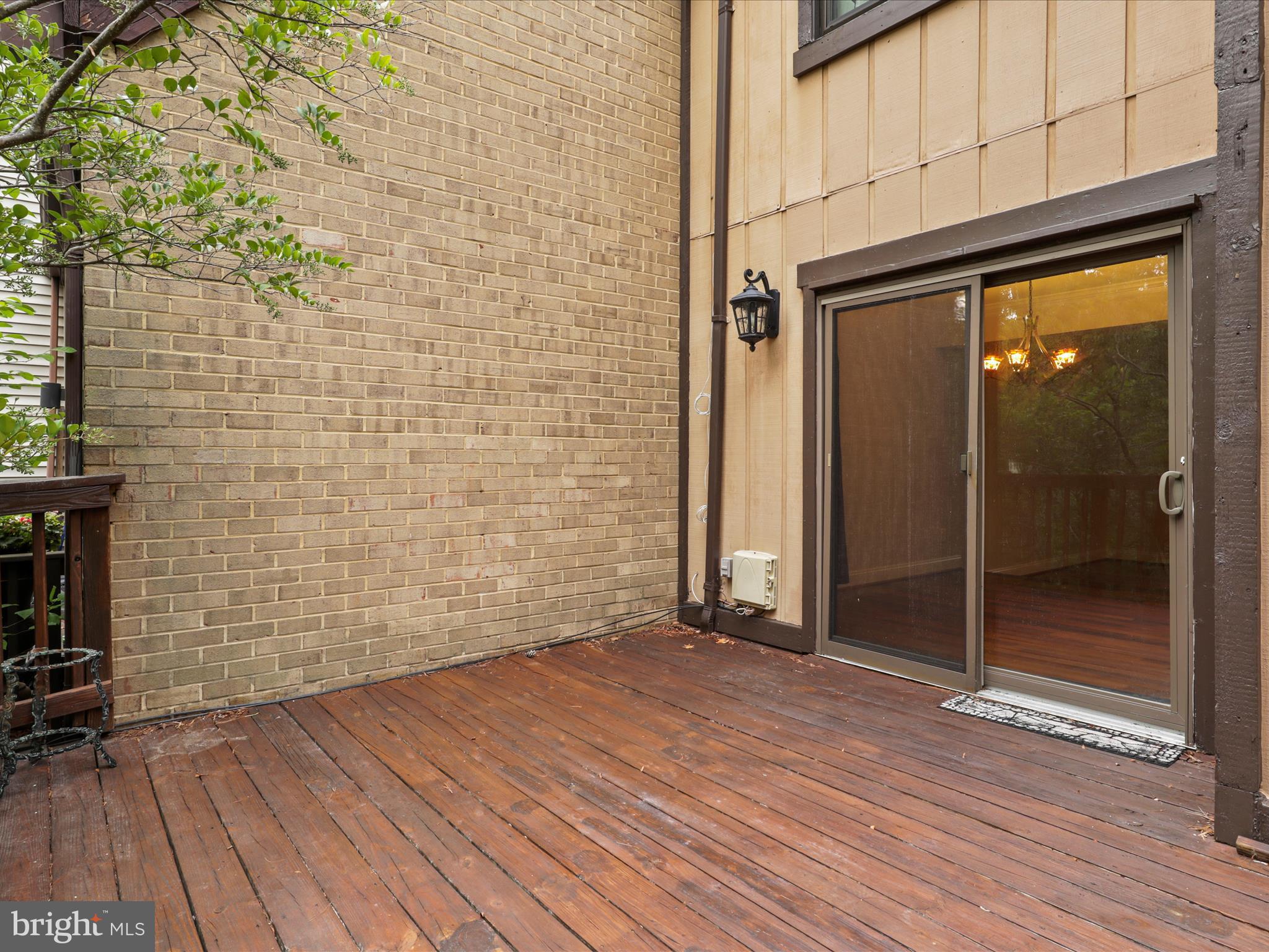 RESTON - Residential Lease