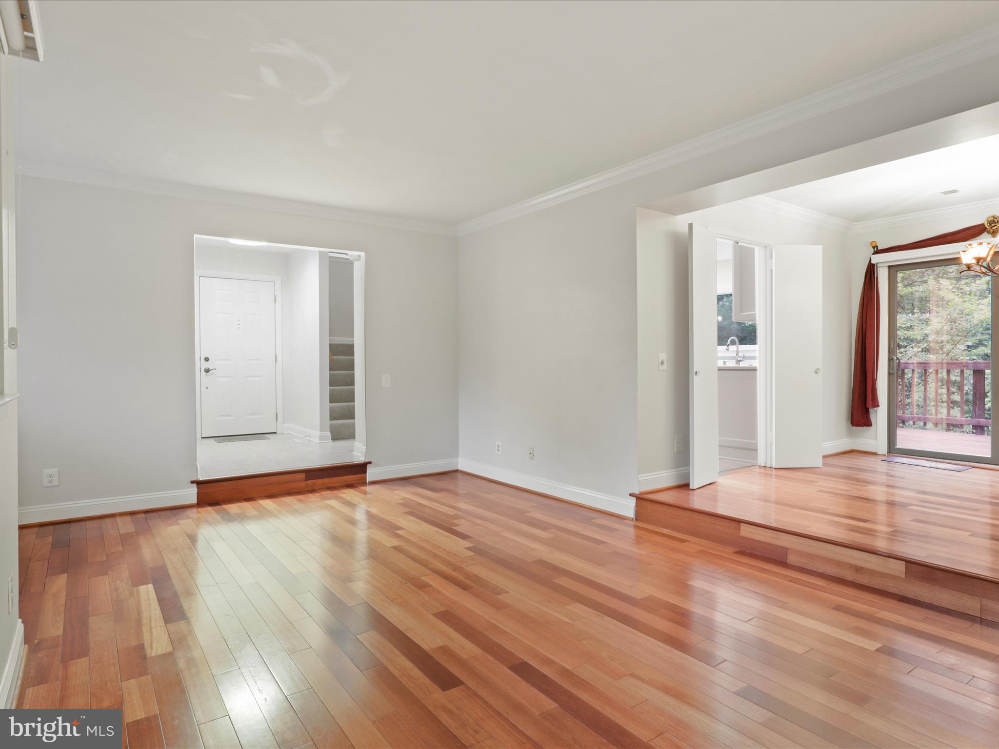 RESTON - Residential Lease