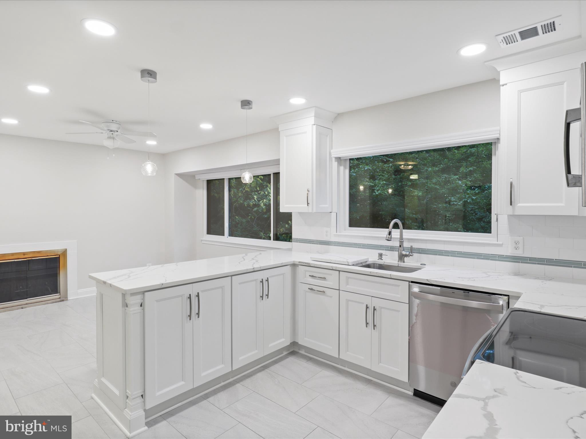 RESTON - Residential Lease