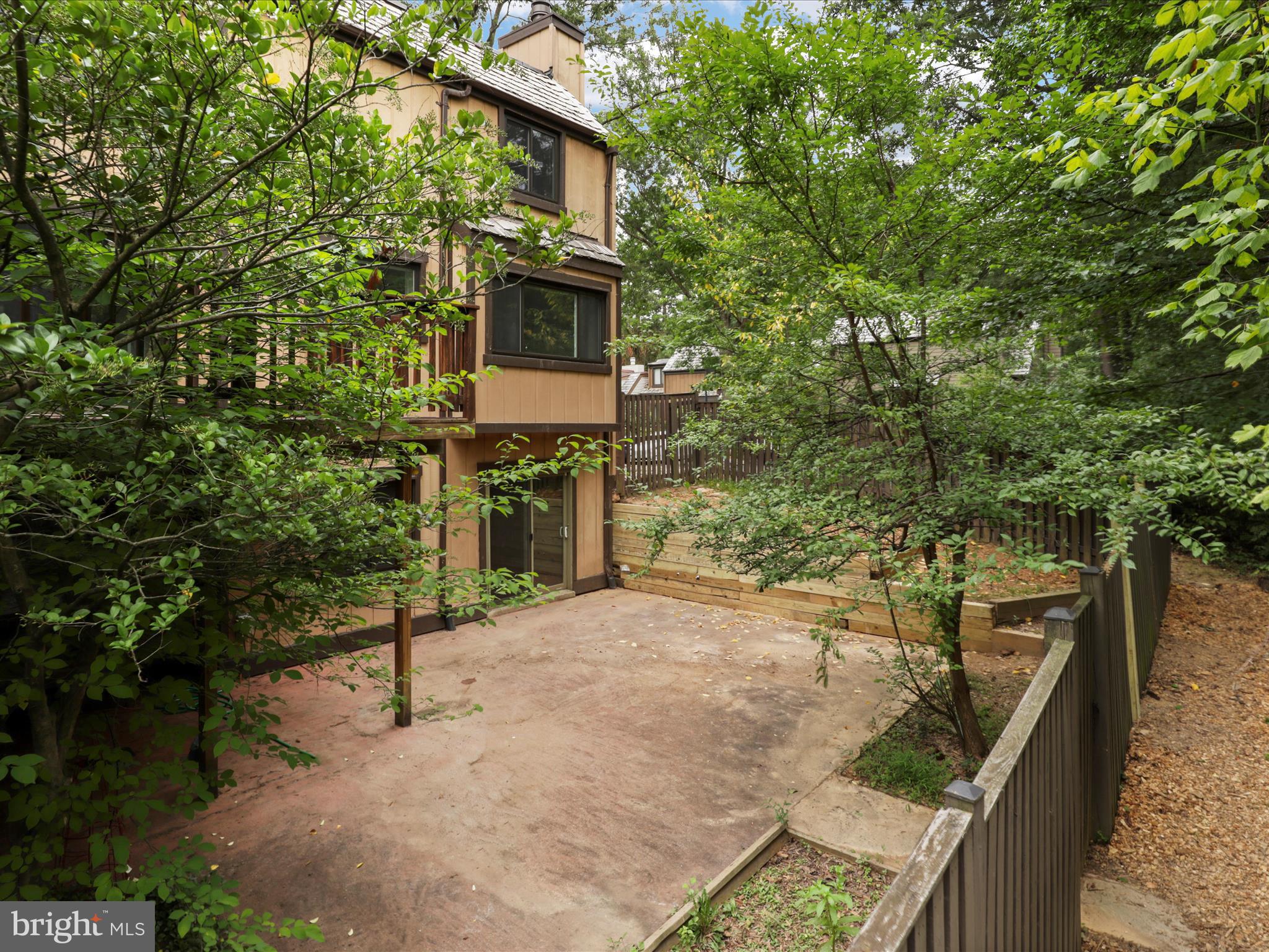 RESTON - Residential Lease