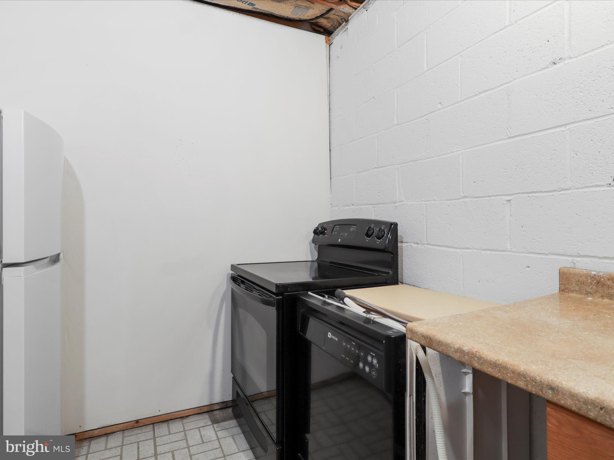 RESTON - Residential Lease