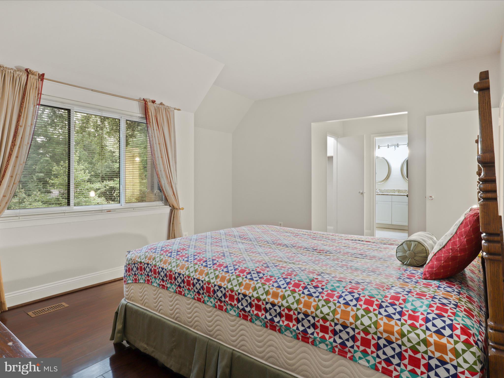 RESTON - Residential Lease