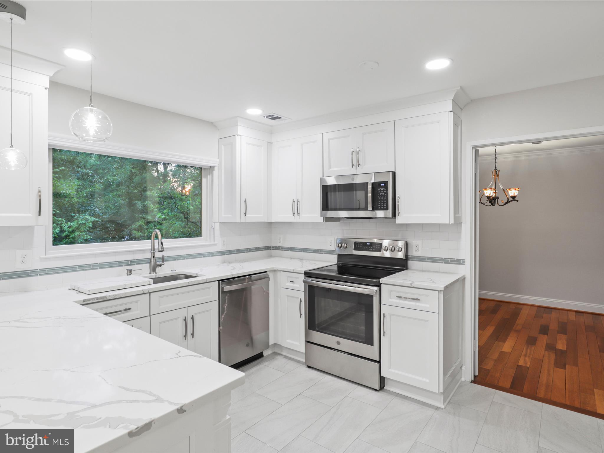RESTON - Residential Lease