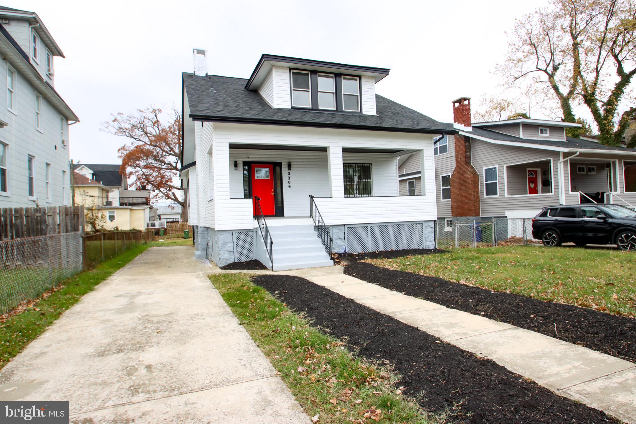 3304 OAKFIELD AVENUE