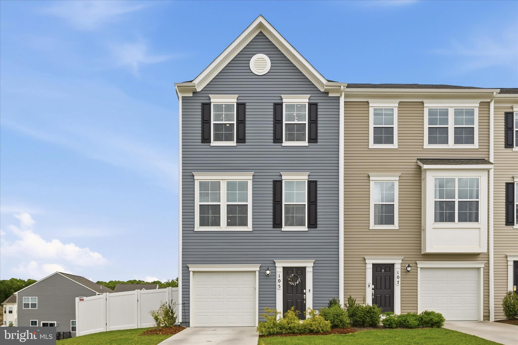 SENSENY VILLAGE - Residential