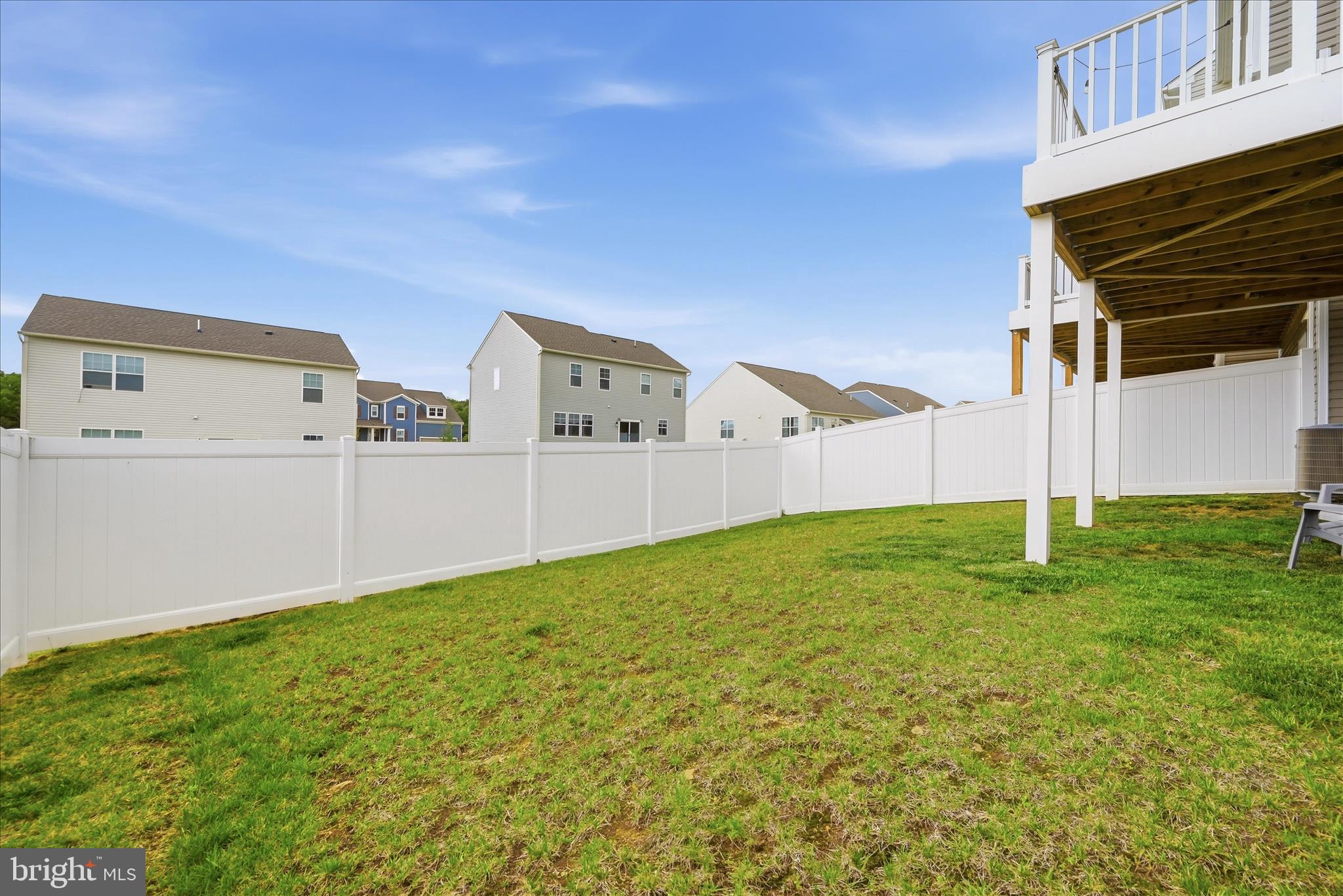 SENSENY VILLAGE - Residential