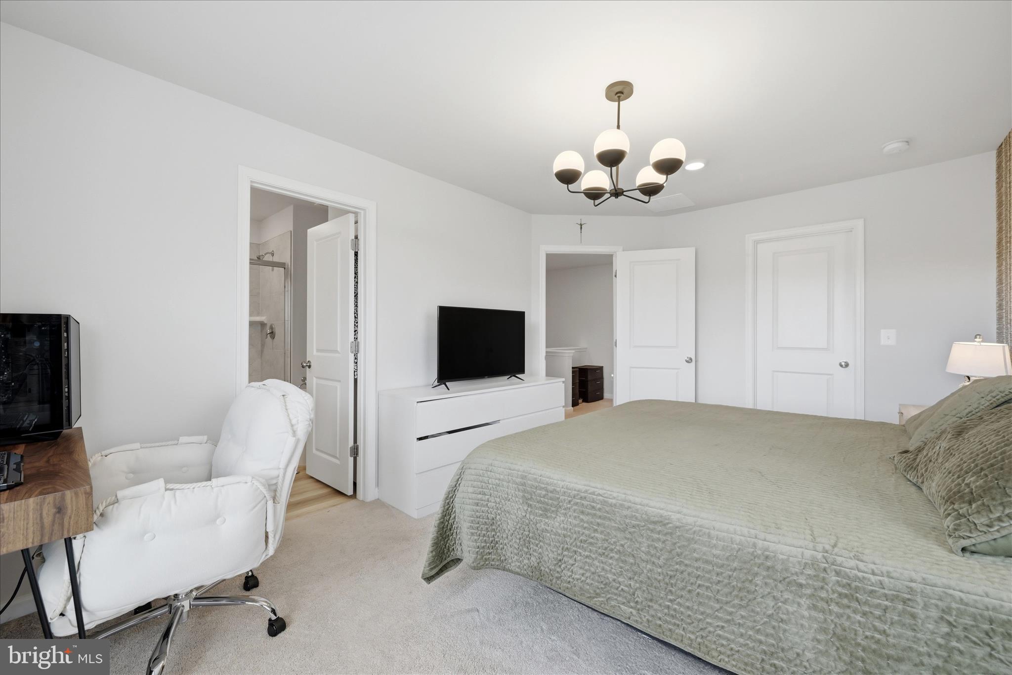 SENSENY VILLAGE - Residential