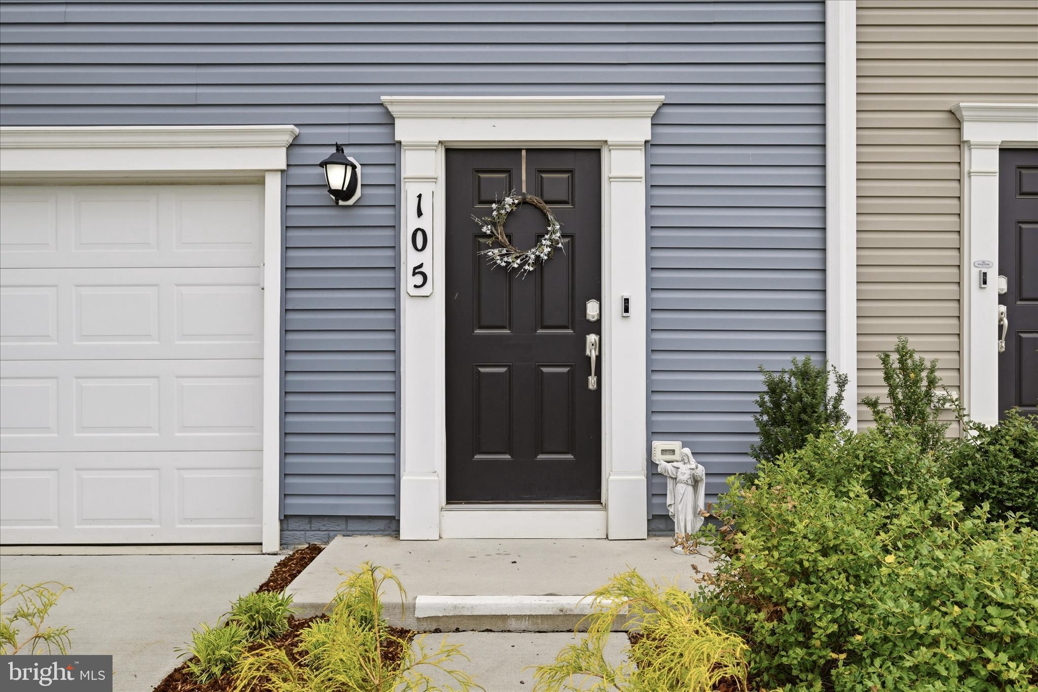 SENSENY VILLAGE - Residential