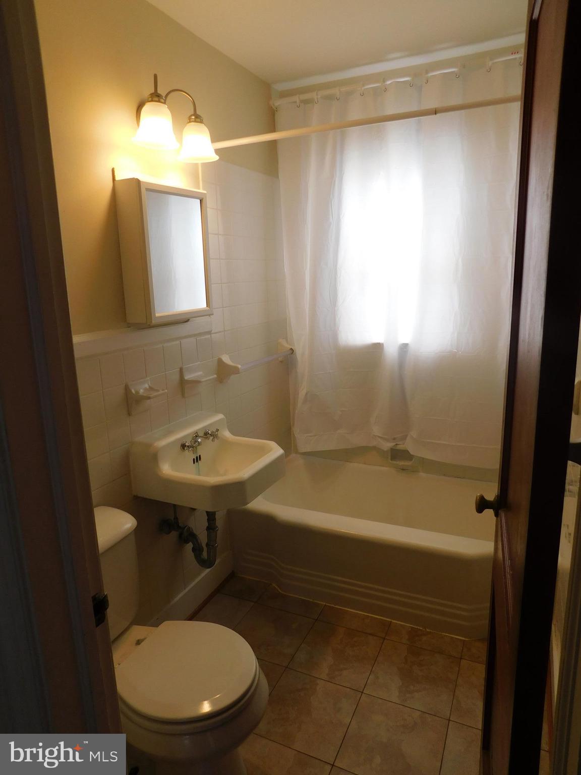 DILLARD - Residential Lease