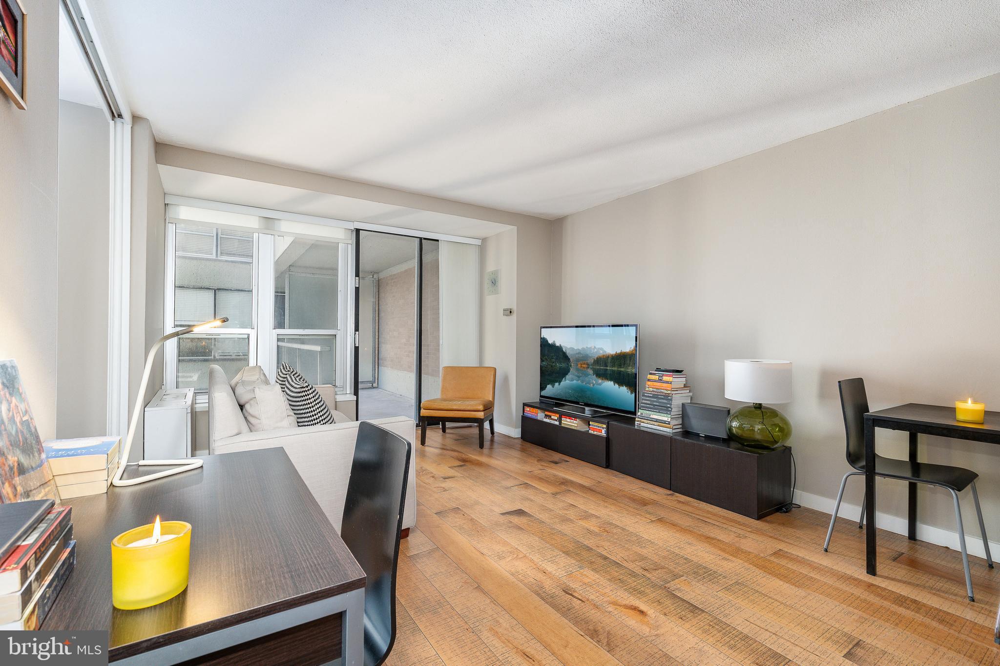 224 W RITTENHOUSE SQUARE 30 1618